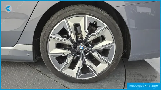 BMW I7 XDRIVE 60 DESIGN PURE EXCELLENCE