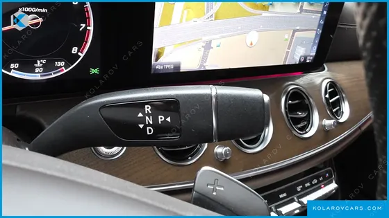 MERCEDES E-CLASS E300 4MATIC EXCLUSIVE