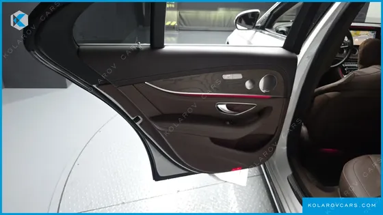 MERCEDES E-CLASS E300 4MATIC EXCLUSIVE