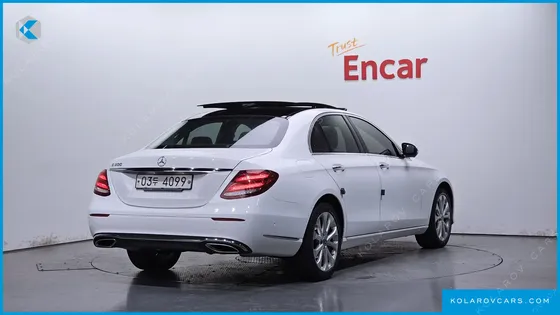 MERCEDES E-CLASS E300 EXCLUSIVE