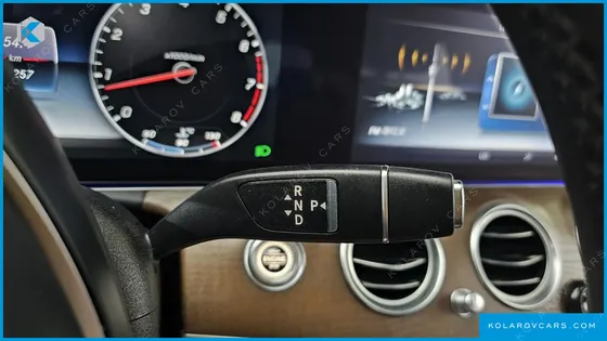 MERCEDES E-CLASS E300 EXCLUSIVE