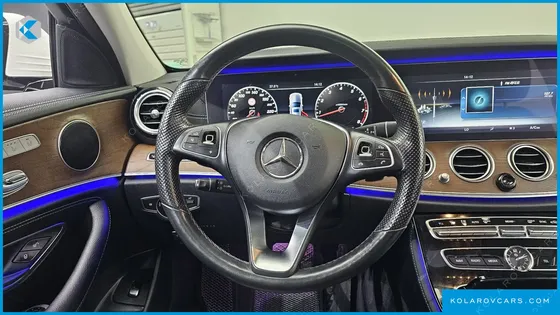 MERCEDES E-CLASS E300 EXCLUSIVE