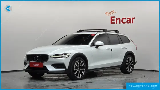 VOLVO V60 B5 AWD