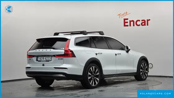 VOLVO V60 B5 AWD