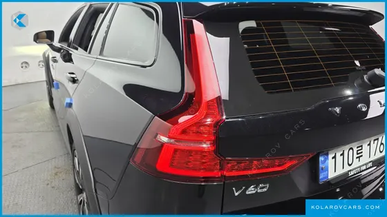 VOLVO V60 B5 ULTRA AWD