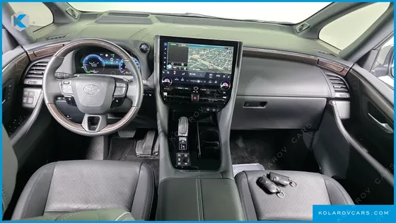 TOYOTA ALPHARD 2.5 HEV EXECUTIVE AWD