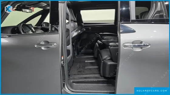 TOYOTA ALPHARD 2.5 HEV EXECUTIVE AWD