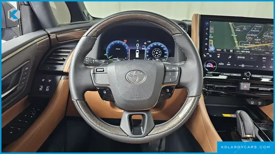 TOYOTA ALPHARD 2.5 HEV EXECUTIVE AWD