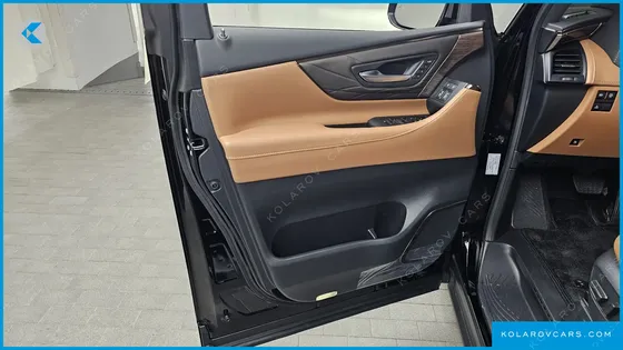TOYOTA ALPHARD 2.5 HEV EXECUTIVE AWD