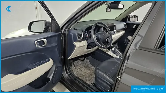 HYUNDAI VENUE 1.6 MODERN