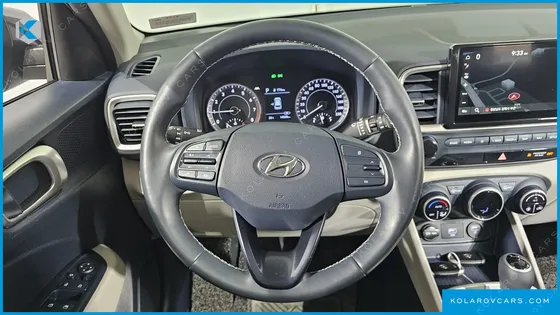 HYUNDAI VENUE 1.6 MODERN
