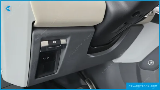 LAND ROVER DEFENDER 110 P300 X-DYNAMIC SE