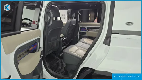 LAND ROVER DEFENDER 110 P300 X-DYNAMIC SE