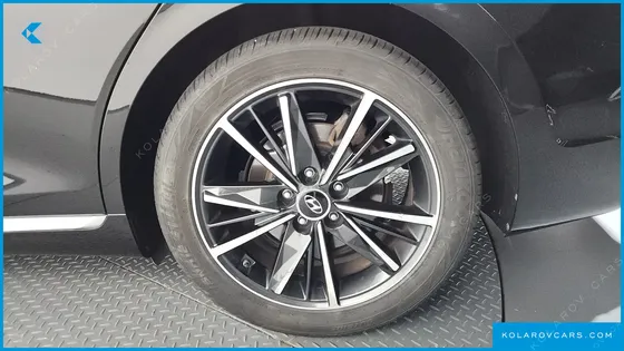 HYUNDAI GRANDEUR 2.5
