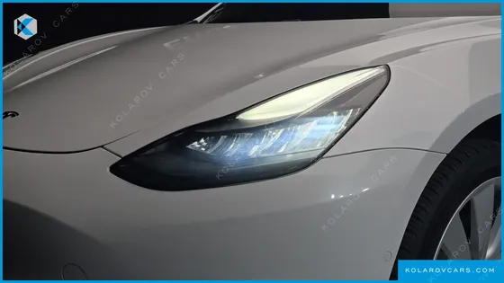 TESLA MODEL 3 STANDARD RANGE PLUE RWD