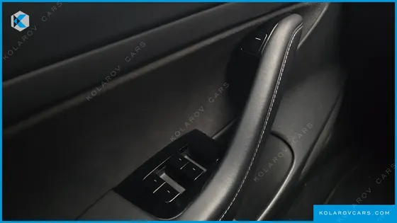 TESLA MODEL 3 STANDARD RANGE PLUE RWD