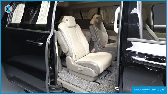 KIA CARNIVAL 9-SEATER HI-LIMOUSINE