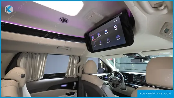 KIA CARNIVAL 9-SEATER HI-LIMOUSINE