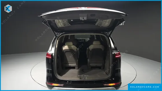 KIA CARNIVAL 9-SEATER HI-LIMOUSINE