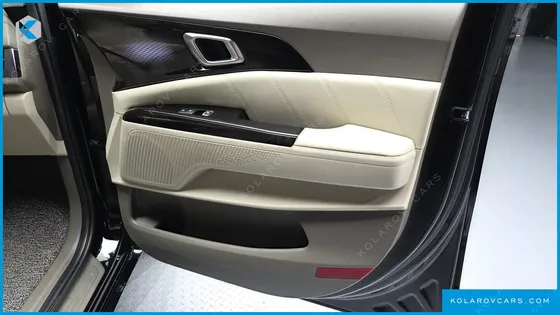 KIA CARNIVAL 9-SEATER HI-LIMOUSINE