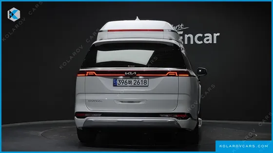 KIA CARNIVAL 9-SEATER HI-LIMOUSINE