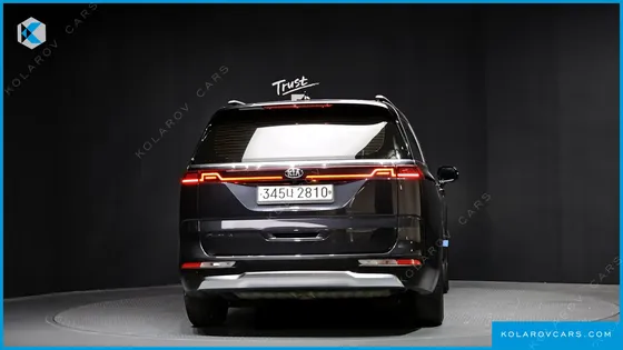 KIA CARNIVAL 9-SEATER NOBLESSE