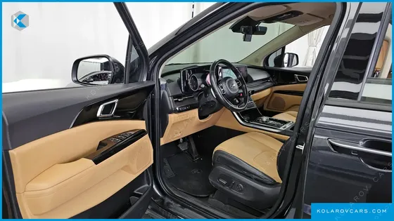 KIA CARNIVAL 9-SEATER NOBLESSE