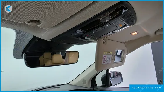 KIA CARNIVAL 9-SEATER NOBLESSE