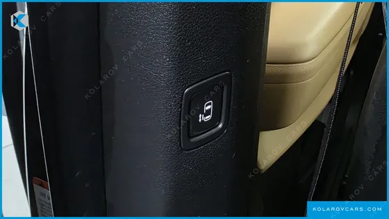 KIA CARNIVAL 9-SEATER NOBLESSE