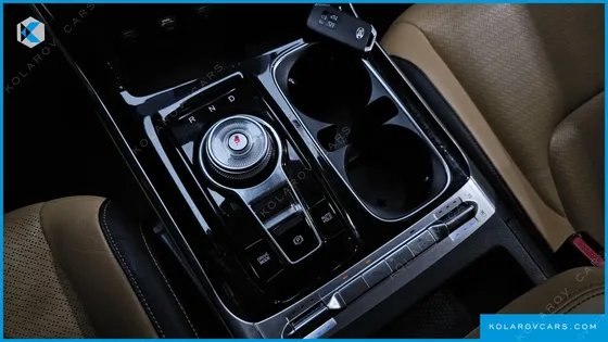 KIA CARNIVAL 9-SEATER NOBLESSE