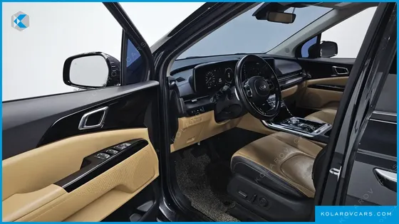 KIA CARNIVAL 9-SEATER NOBLESSE