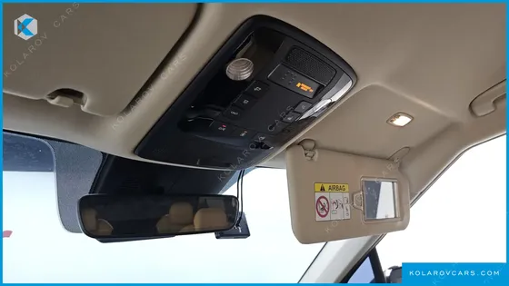 KIA CARNIVAL 9-SEATER NOBLESSE