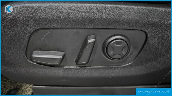 KIA CARNIVAL 9-SEATER NOBLESSE