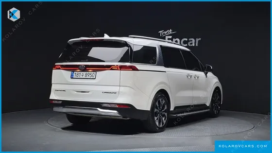 KIA CARNIVAL GASOLINE 7-SEATER SIGNATURE