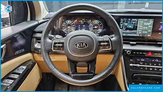 KIA CARNIVAL GASOLINE 7-SEATER SIGNATURE