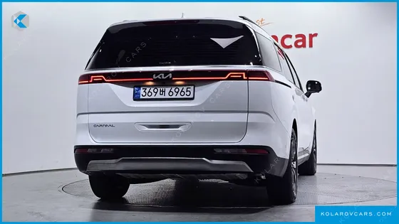 KIA CARNIVAL GASOLINE 9-SEATER SIGNATURE