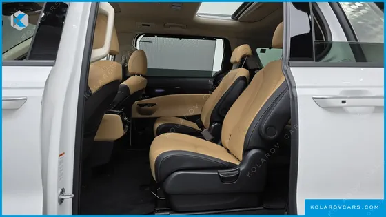 KIA CARNIVAL GASOLINE 9-SEATER SIGNATURE