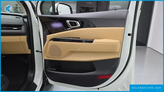 KIA CARNIVAL GASOLINE 9-SEATER SIGNATURE