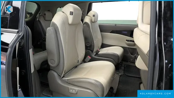 KIA CARNIVAL 9-SEATER SIGNATURE