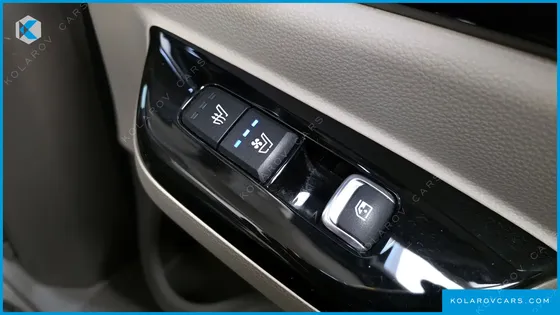 KIA CARNIVAL 9-SEATER SIGNATURE