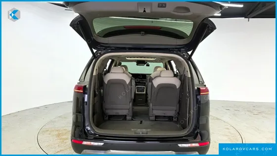 KIA CARNIVAL 9-SEATER SIGNATURE