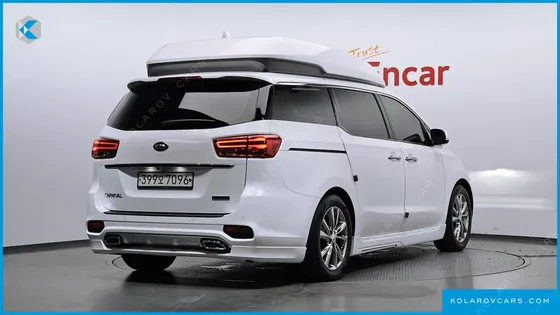 KIA CARNIVAL 9-SEATER HI-LIMOUSINE