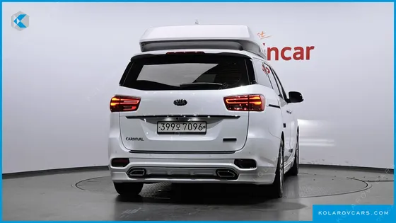 KIA CARNIVAL 9-SEATER HI-LIMOUSINE