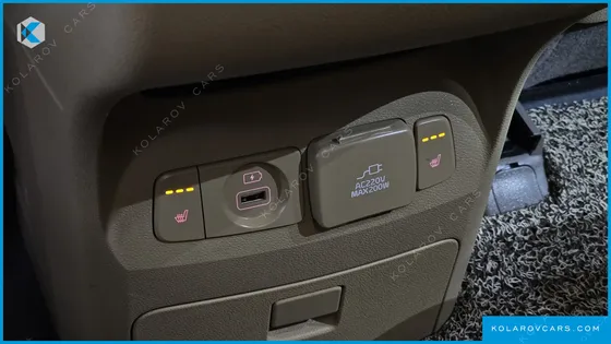 KIA CARNIVAL 9-SEATER HI-LIMOUSINE