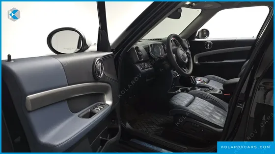 MINI COUNTRYMAN ALL4 CLASSIC LAUNCH PACK
