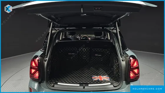 MINI COUNTRYMAN ALL4 CLASSIC LAUNCH PACK