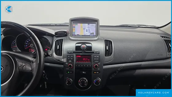 KIA FORTE 1.6 GDI LUXURY