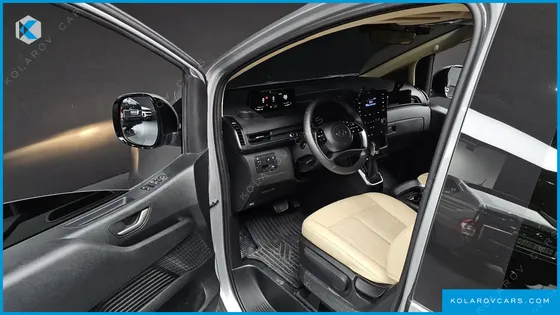 HYUNDAI STARIA L3.5 CARGO 5-SEATER