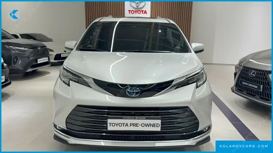 TOYOTA SIENNA 2.5 HYBRID AWD