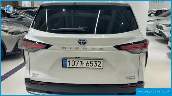 TOYOTA SIENNA 2.5 HYBRID AWD